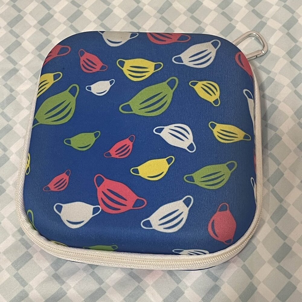 💖 Clip, Zip & Go! – Blue Hard Shell Case with cute mask icons + Carabiner 💖